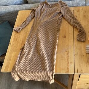 Elegant Tan Ribbed Dress